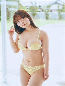 《欧美成人精品A片免费一区99-诱人丰满女教师巨乳系列》